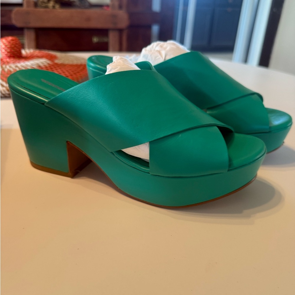 INTENTIONALLY BLANK Teal Platform Mules